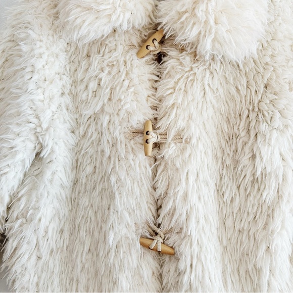 Reformation Teddy Faux Fur Jacket / White Fuzzy Coat - Picture 2 of 10